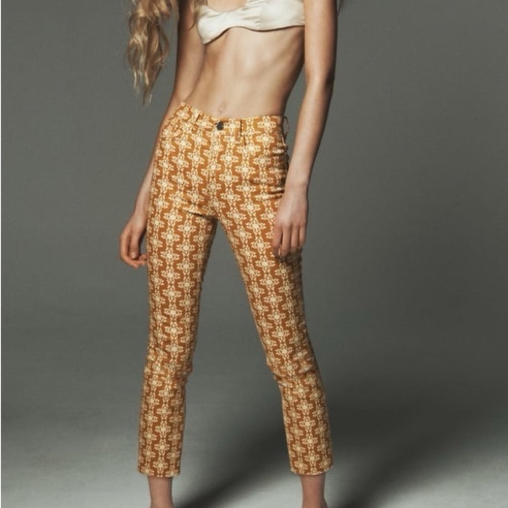 Zara The Dreed Flare in Abstract Floral Golden